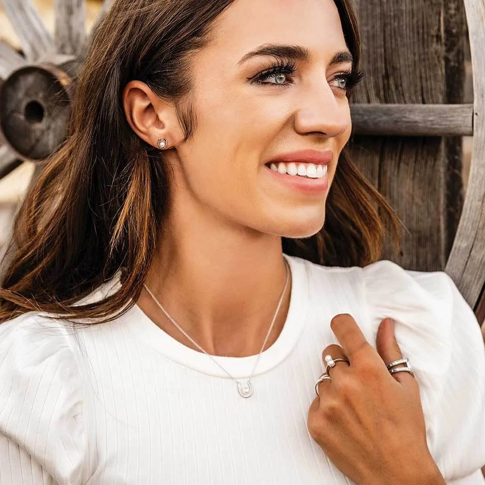 MONTANA DELICATE EMBRACE PEARL JEWELLERY SET