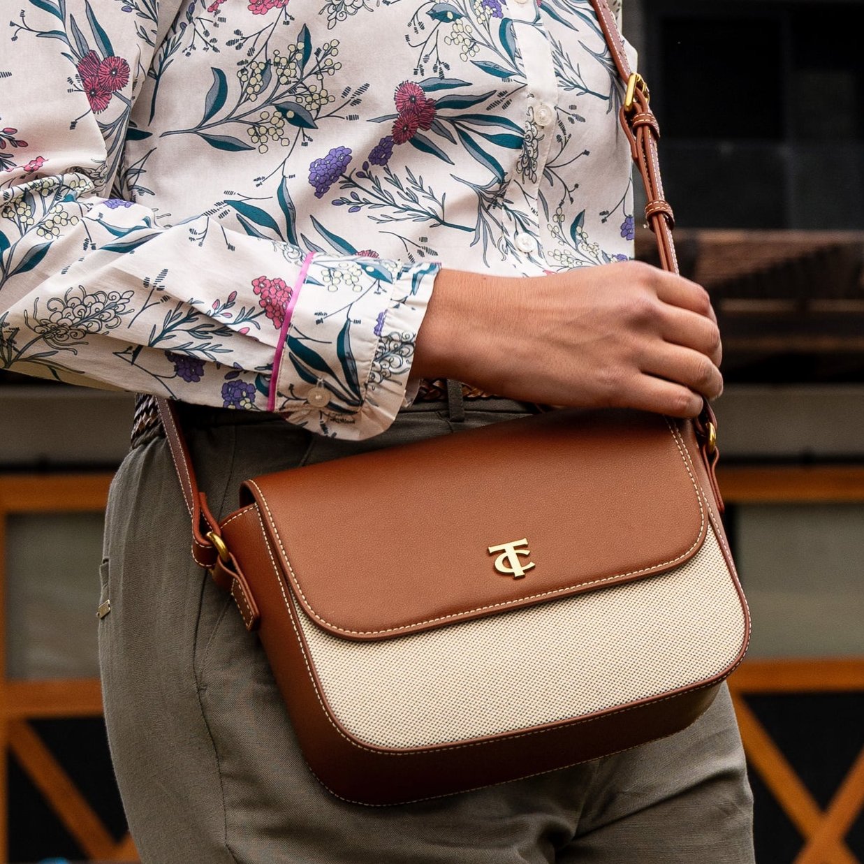 THOMAS COOK ALICIA CROSSBODY BAG-Ranges Country