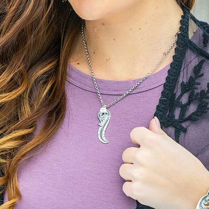 MONTANA CONNECTED FEATHERED FILIGREE NECKLACE