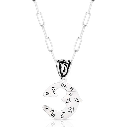 MONTANA INITIAL NECKLACE