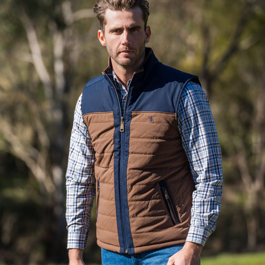 THOMAS COOK MENS TOBY REVERSIBLE VEST