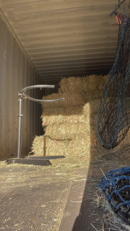 BAINBRIDGE HAY NET FILLING AID STAND